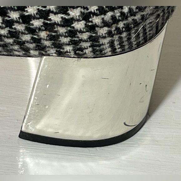 Ann Taylor EUC 8 & 1/2 - Black & White Tweed Print Leather Pumps - Picture 4 of 13